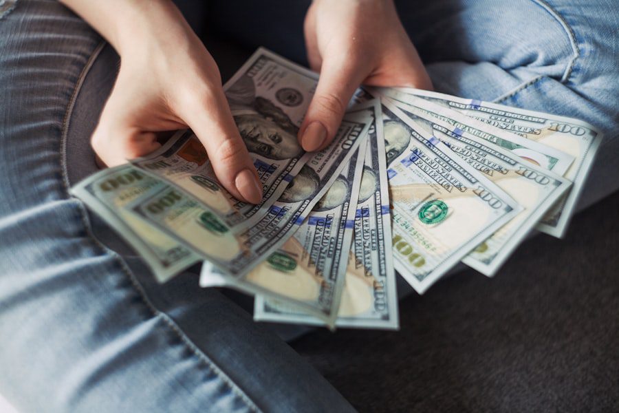 Quick Payday Loans: Your Solution for Fast Cash 2 Photo Financial comparison
